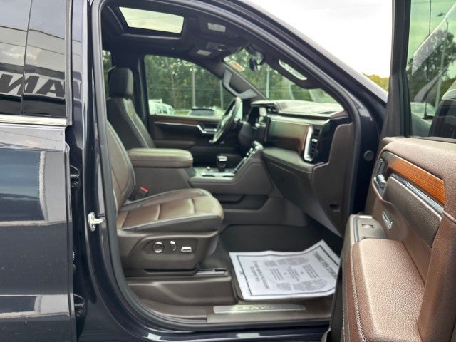 Used 2025 GMC Sierra 1500 Denali w/ Denali Reserve Package AWD/4WD image 46