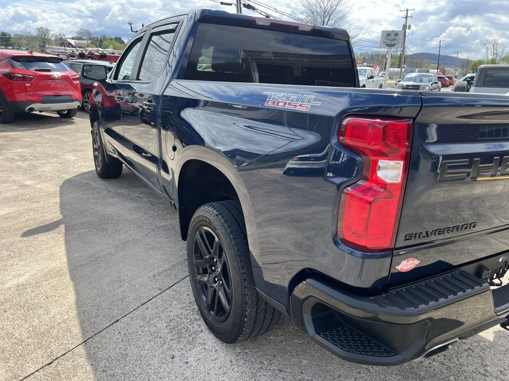 Used 2021 Chevrolet Silverado 1500 LT Trail Boss w/ Bed Protection Package AWD/4WD image 25