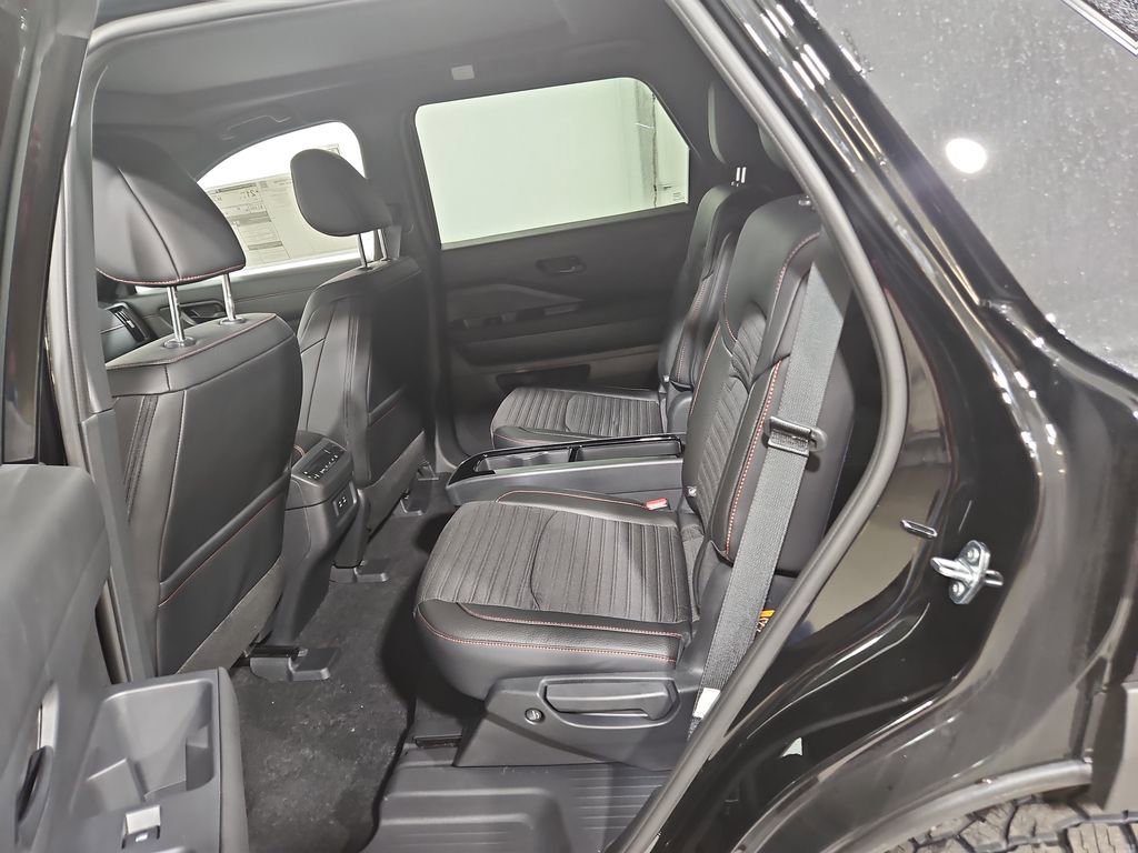 New 2026 Nissan Pathfinder SV image 24