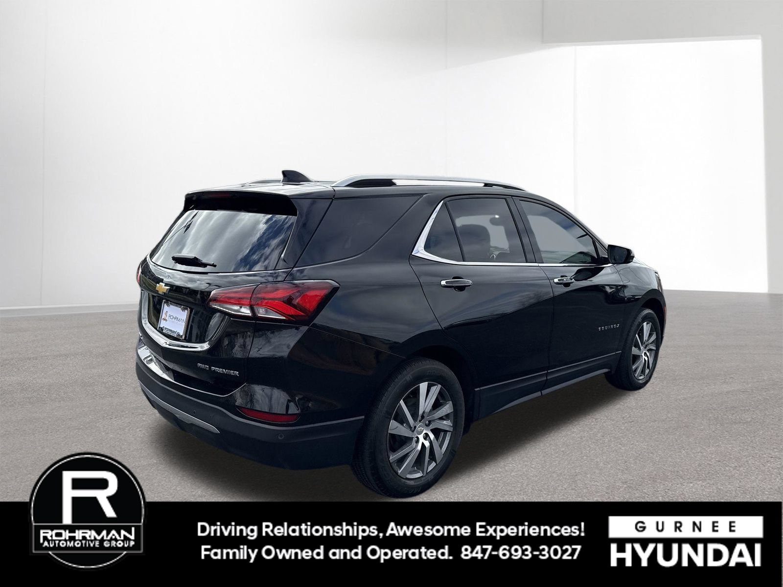 Used 2023 Chevrolet Equinox Premier AWD/4WD image 10