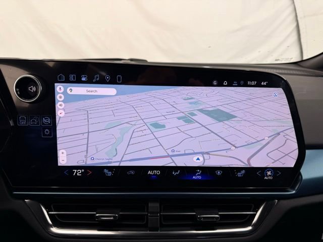 New 2026 Chevrolet Equinox EV LT image 32