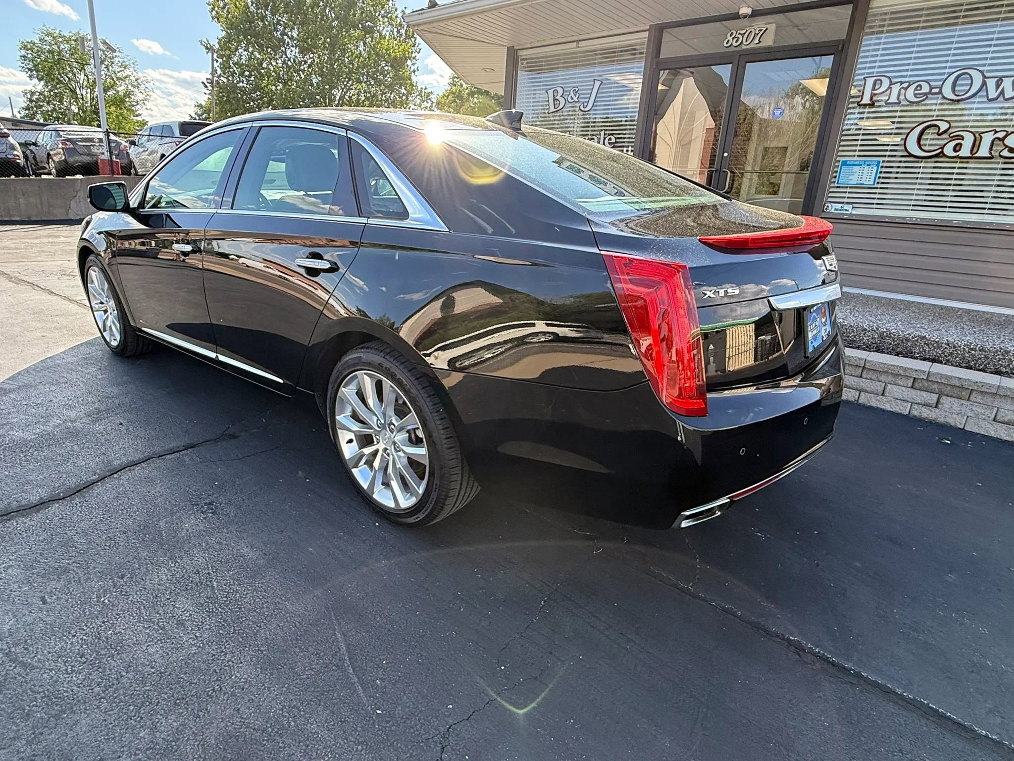 Used 2016 Cadillac XTS Luxury FWD image 8