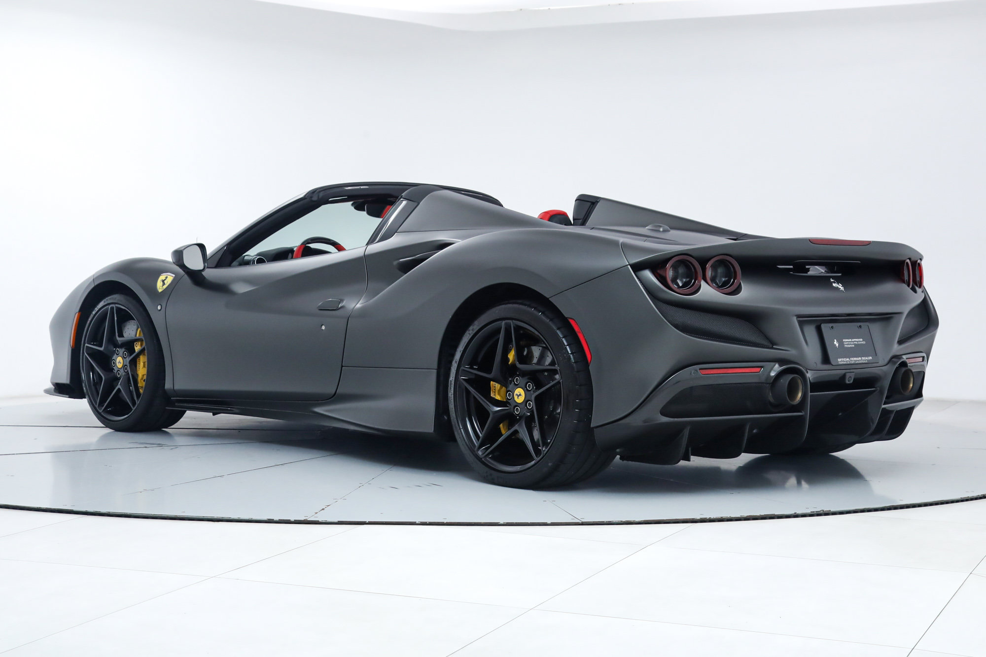 Certified 2023 Ferrari F8 Tributo RWD image 8