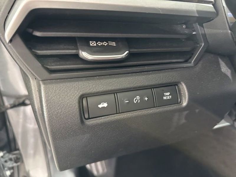 Used 2024 Nissan Altima 2.5 SV image 20