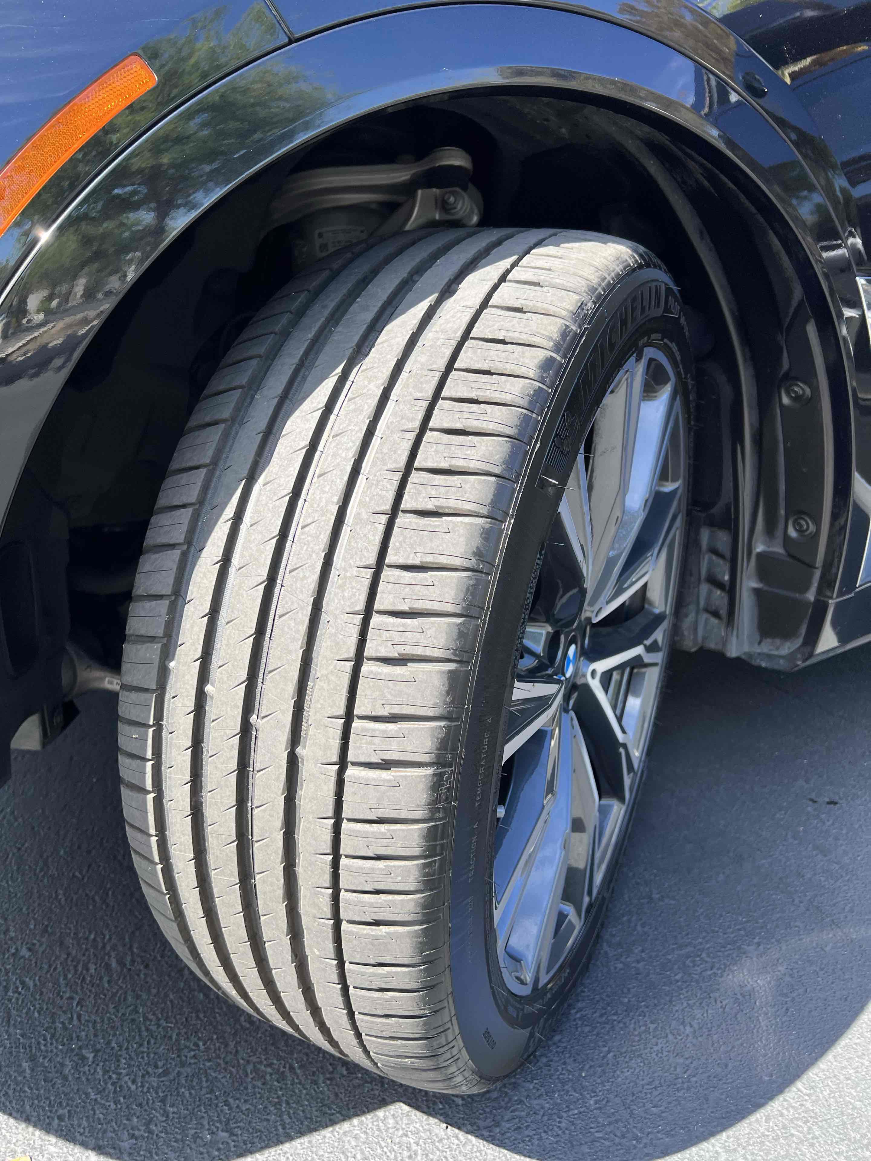 Used 2022 BMW X7 xDrive40i w/ Premium Package AWD/4WD image 95