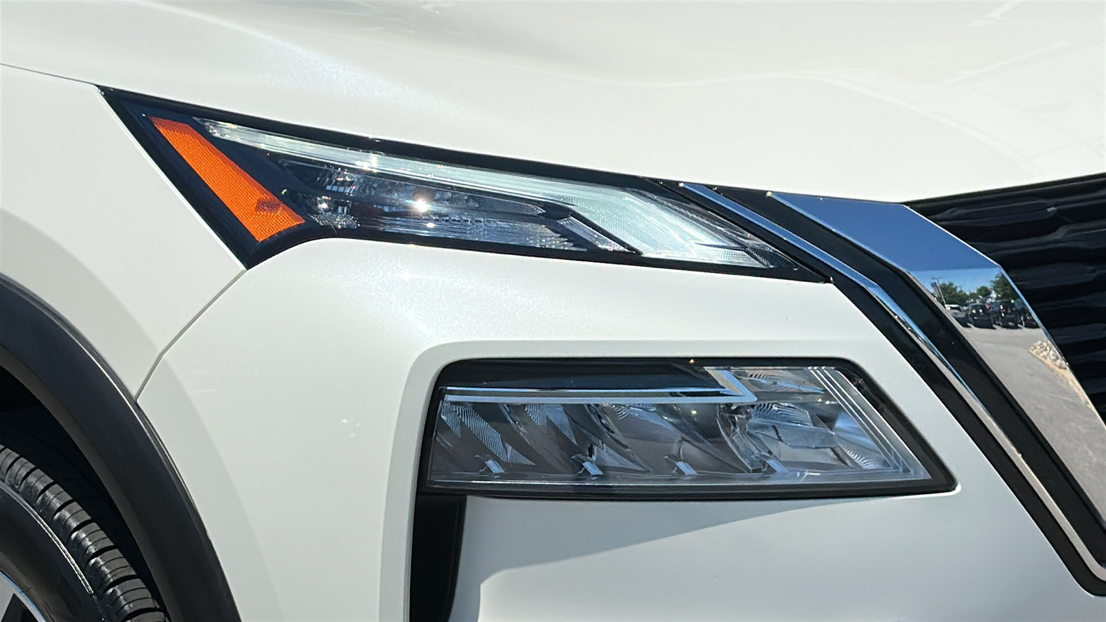 Certified 2023 Nissan Rogue SV w/ SV Premium B Package AWD/4WD image 4