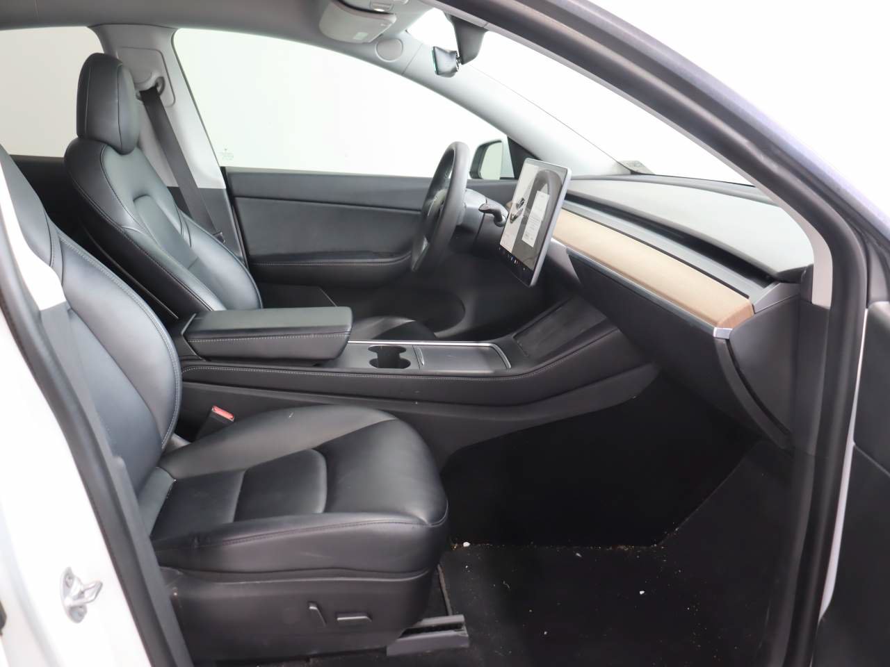Used 2021 Tesla Model Y Long Range AWD/4WD image 18