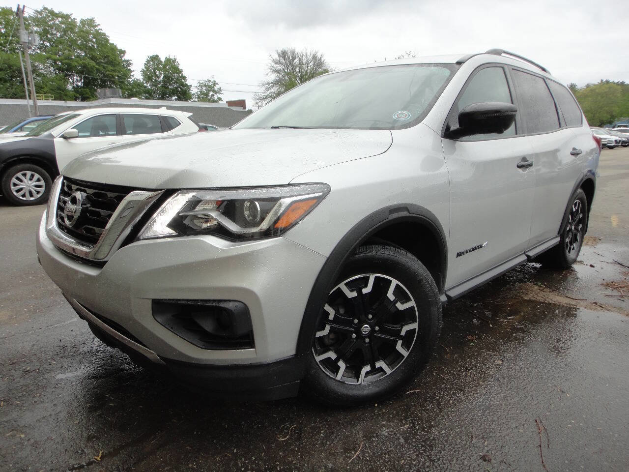 Used 2019 Nissan Pathfinder SL
