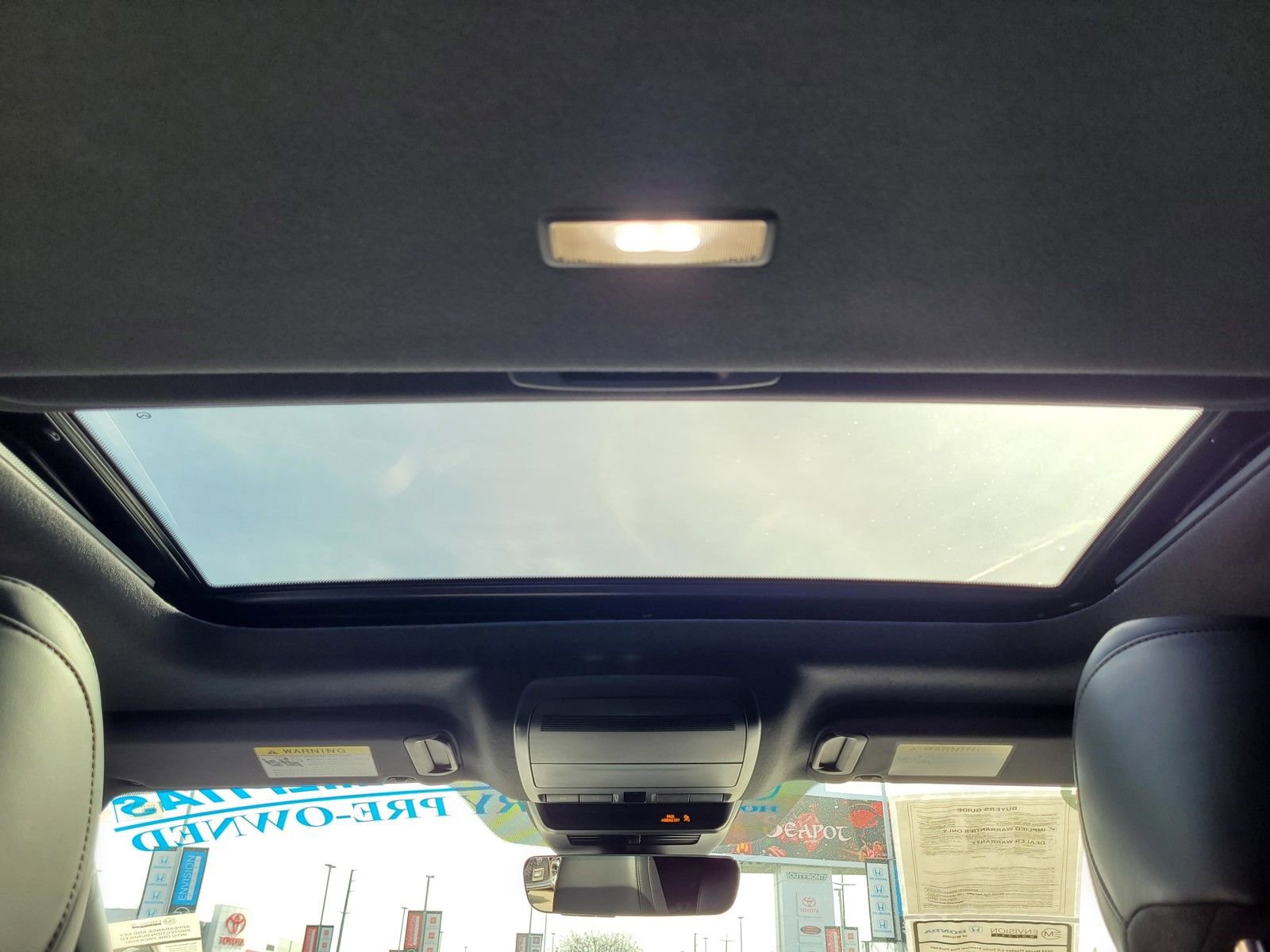 Used 2024 MAZDA MAZDA3 Hatchback w/Premium Plus Pkg image 12