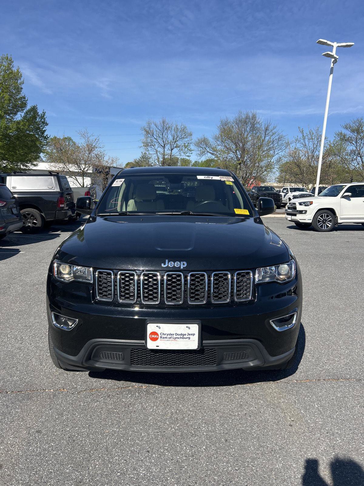 Used 2022 Jeep Grand Cherokee Laredo E w/ Security & Convenience Group image 2