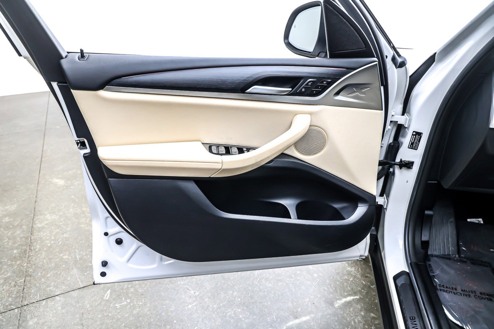 Used 2024 BMW X3 sDrive30i w/ Premium Package image 21