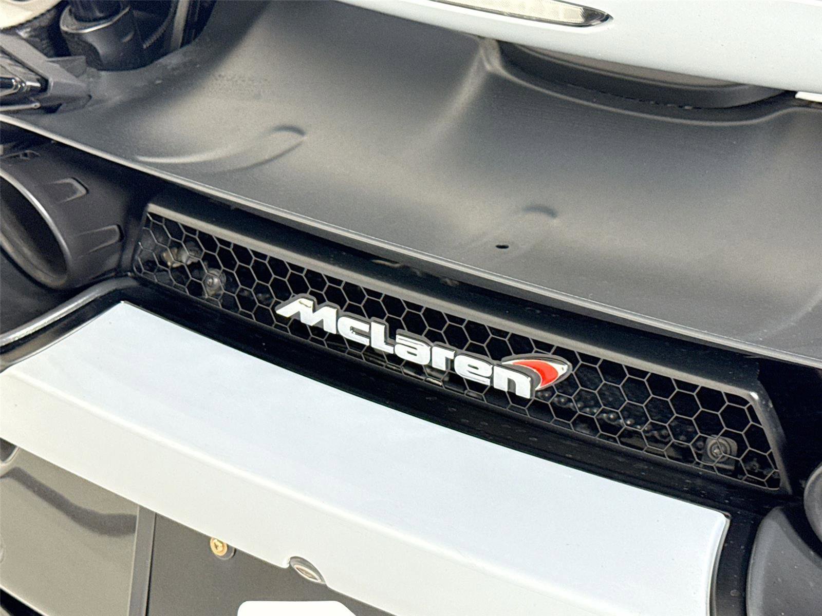 Used 2018 McLaren 720S image 35