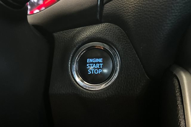 Used 2022 Toyota RAV4 XLE FWD image 25