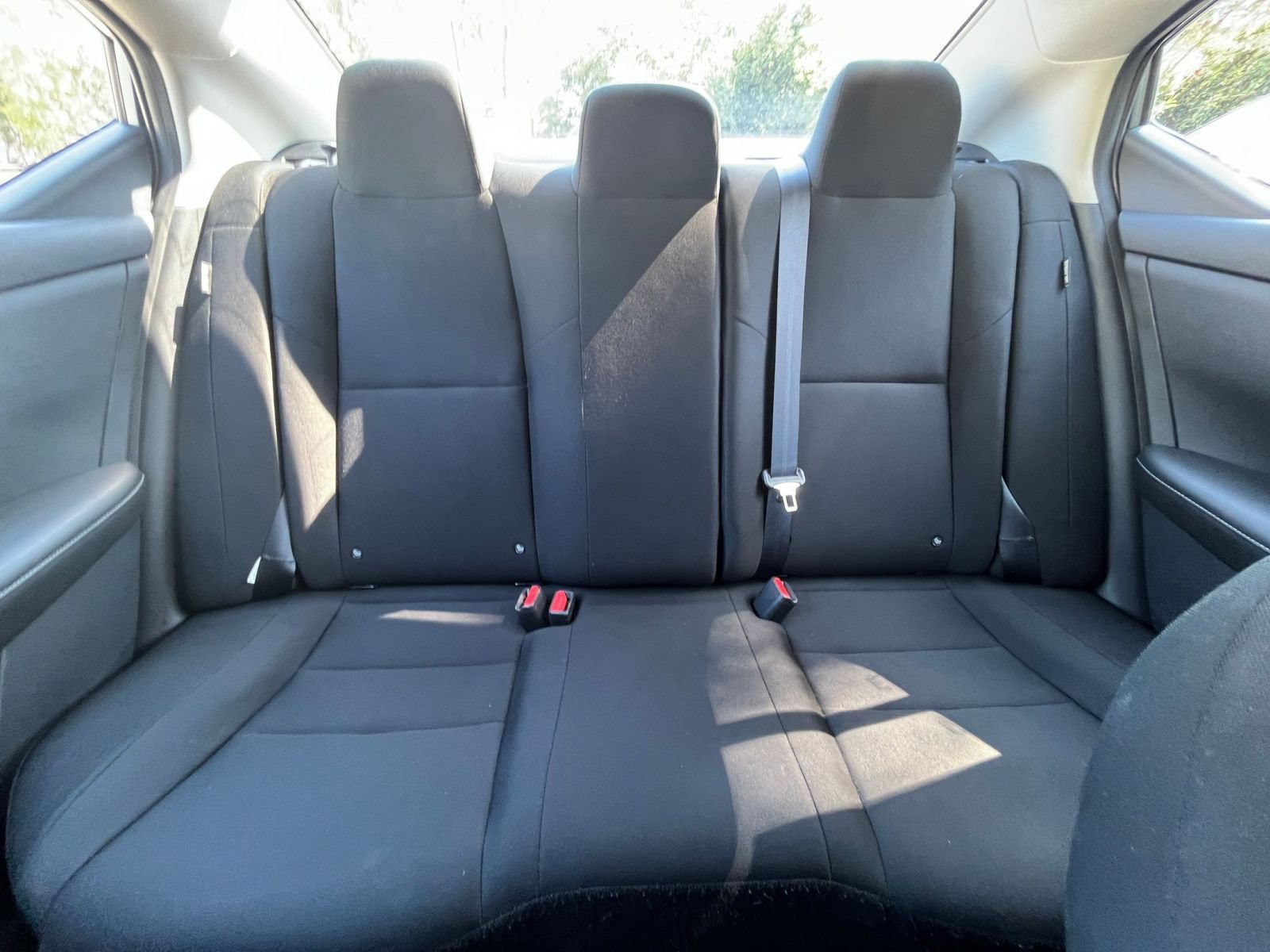 Used 2025 Nissan Sentra S FWD image 35