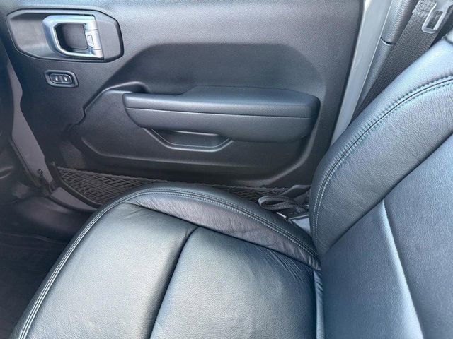 Certified 2022 Jeep Wrangler Unlimited Rubicon 4xe image 27