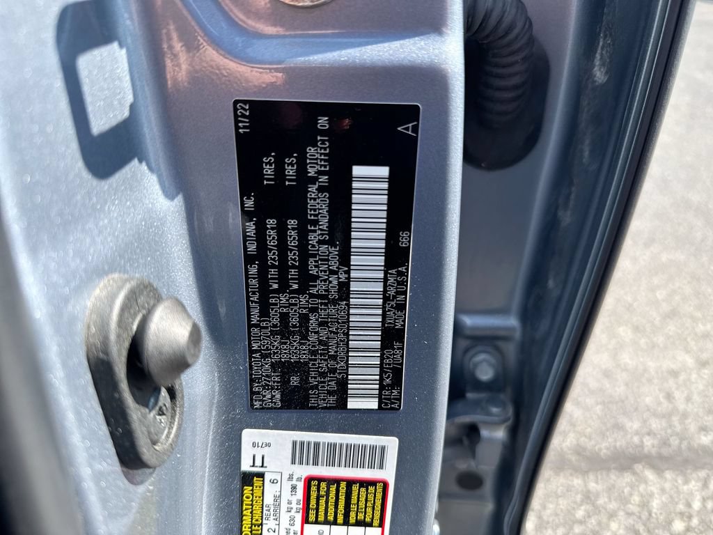 Used 2023 Toyota Highlander XLE AWD/4WD image 29