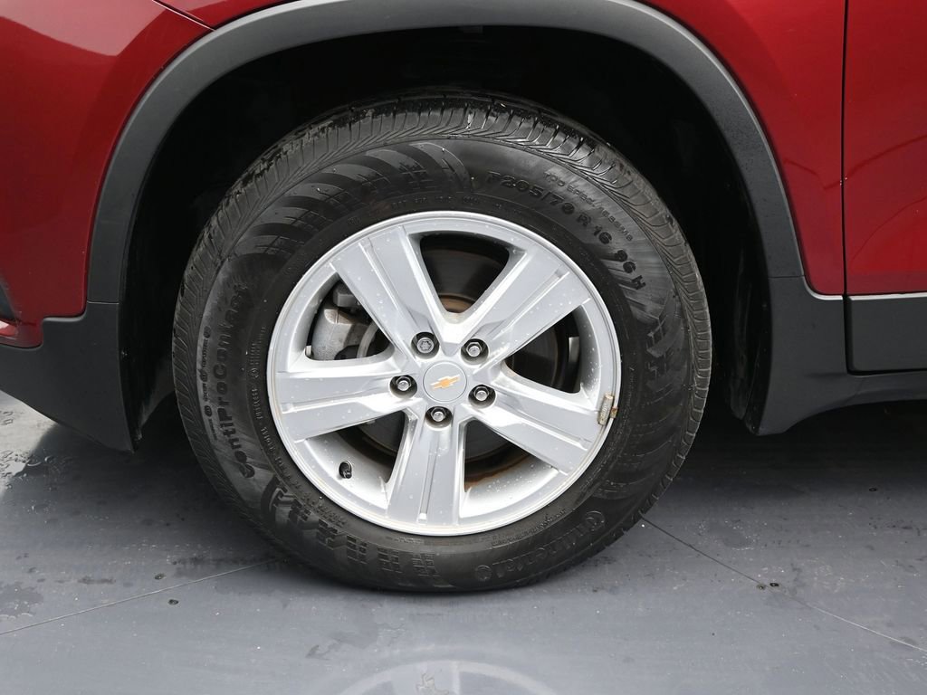 Used 2022 Chevrolet Trax LS AWD/4WD image 9