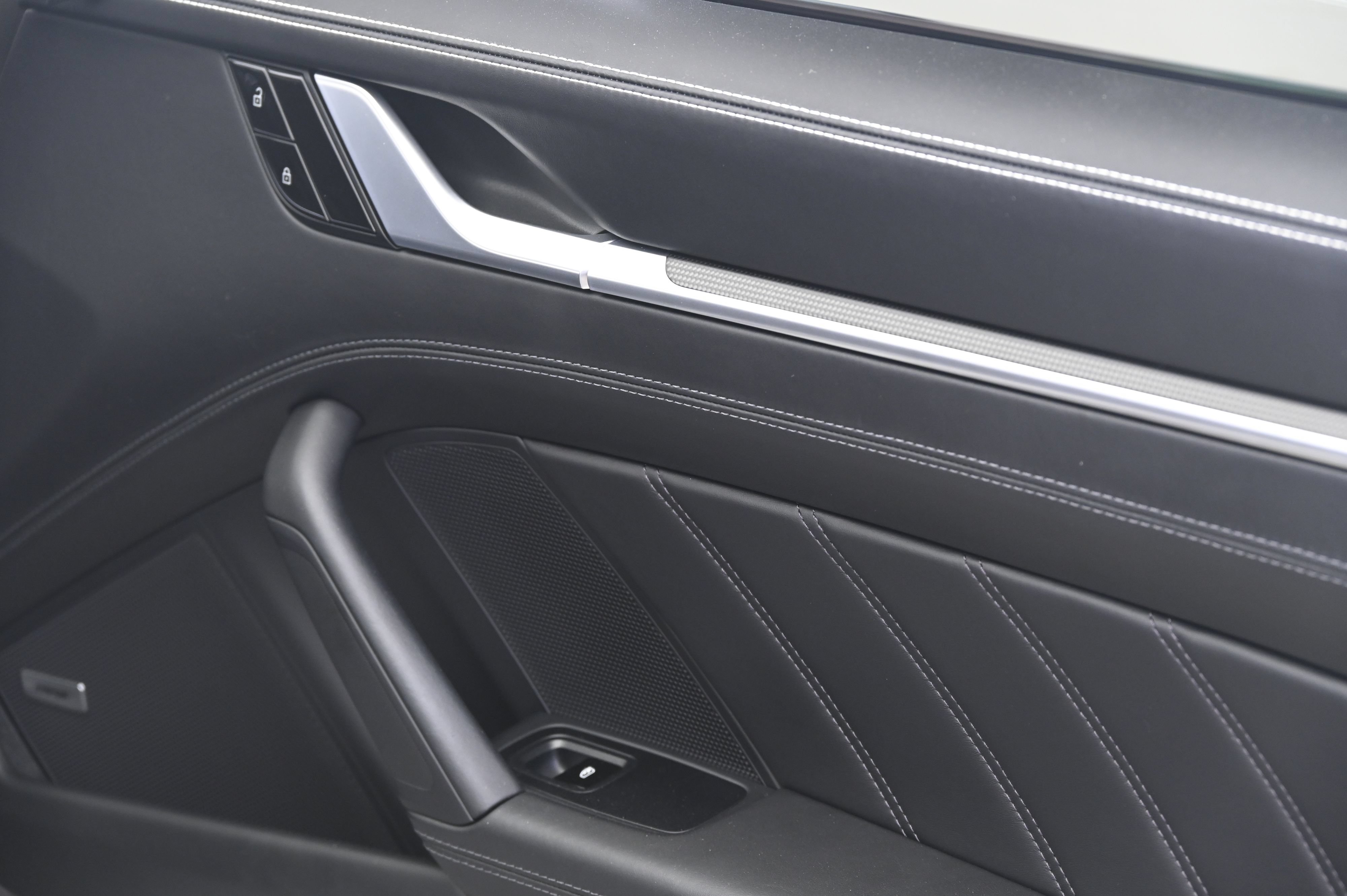 Certified 2021 Porsche 911 Turbo S AWD/4WD image 17