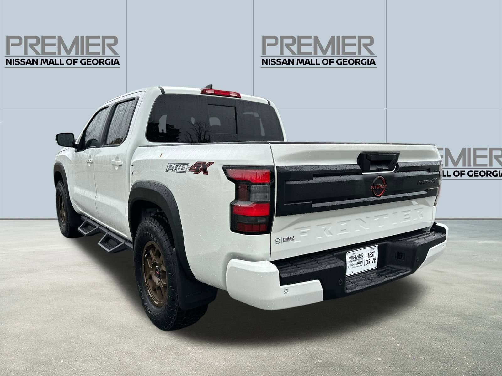 New 2025 Nissan Frontier PRO-4X AWD/4WD image 7
