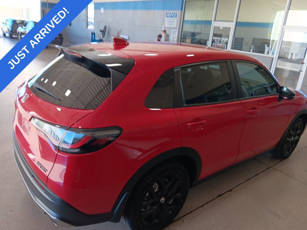 Certified 2025 Honda HR-V Sport image 3