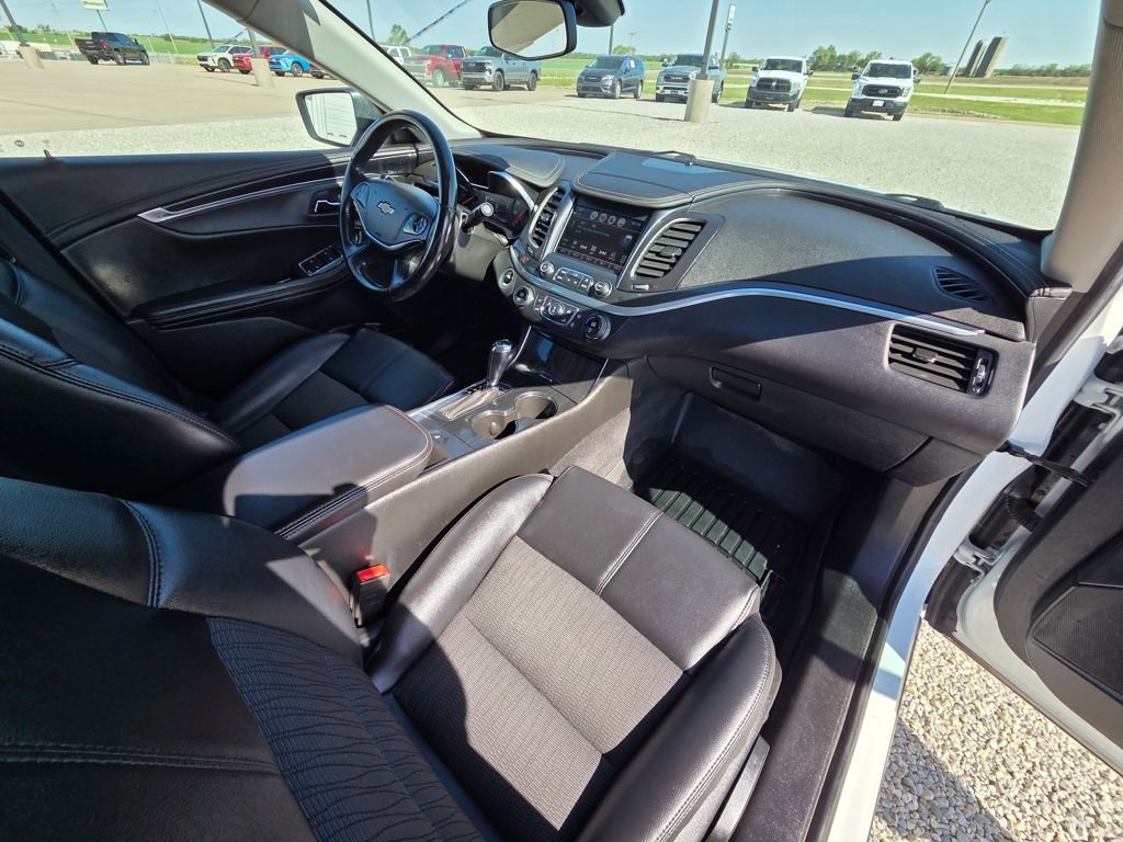 Used 2020 Chevrolet Impala LT image 32