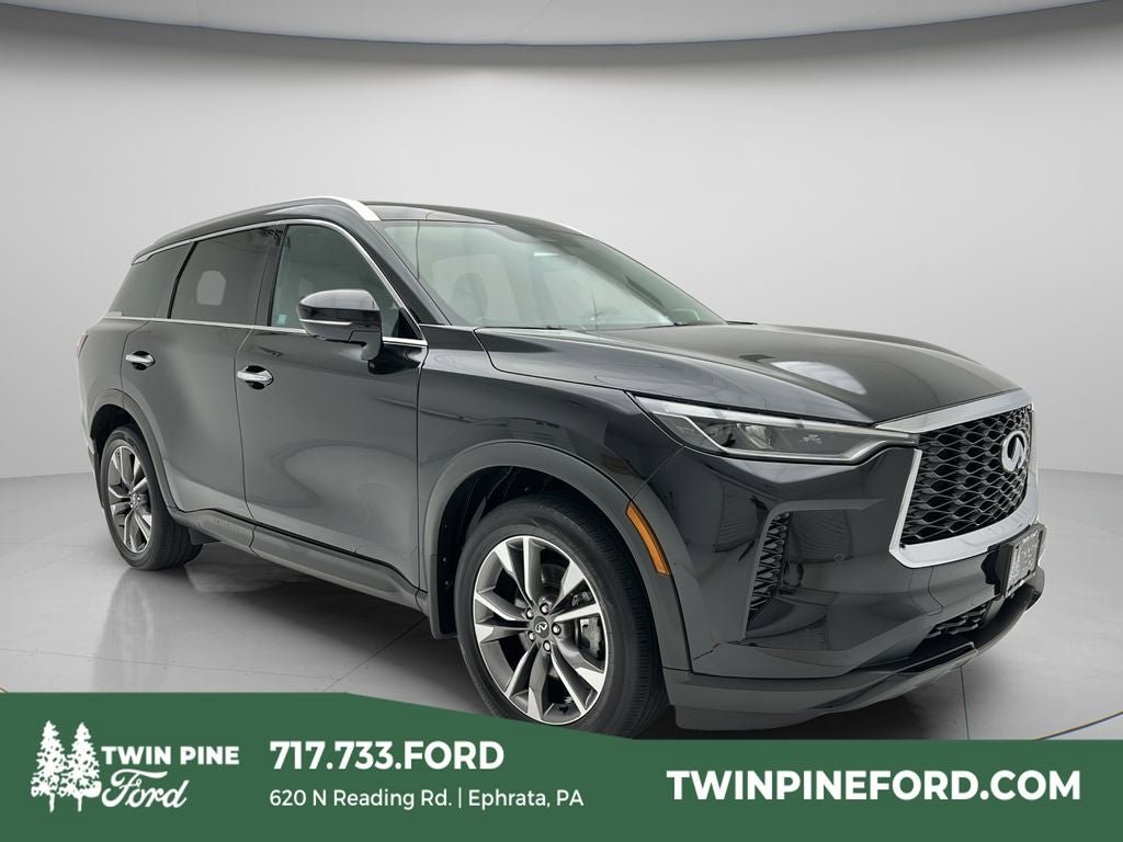 Used 2023 INFINITI QX60 Luxe w/ Vision Package AWD/4WD image 1