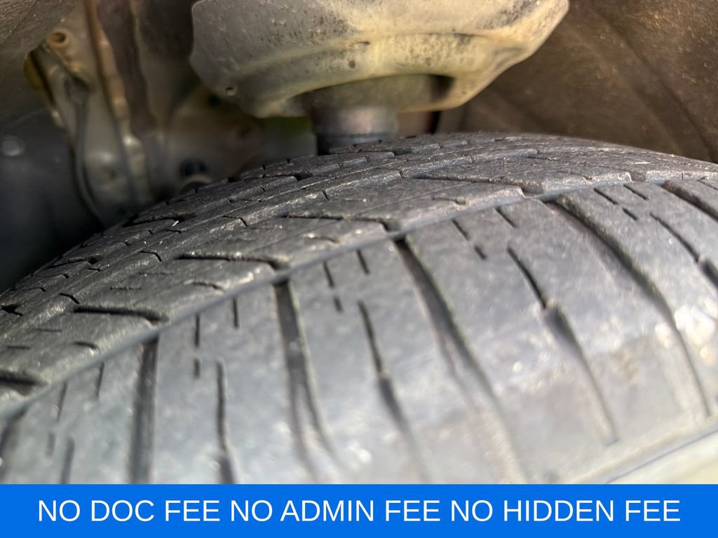 Used 2025 Toyota Sienna XLE FWD image 31