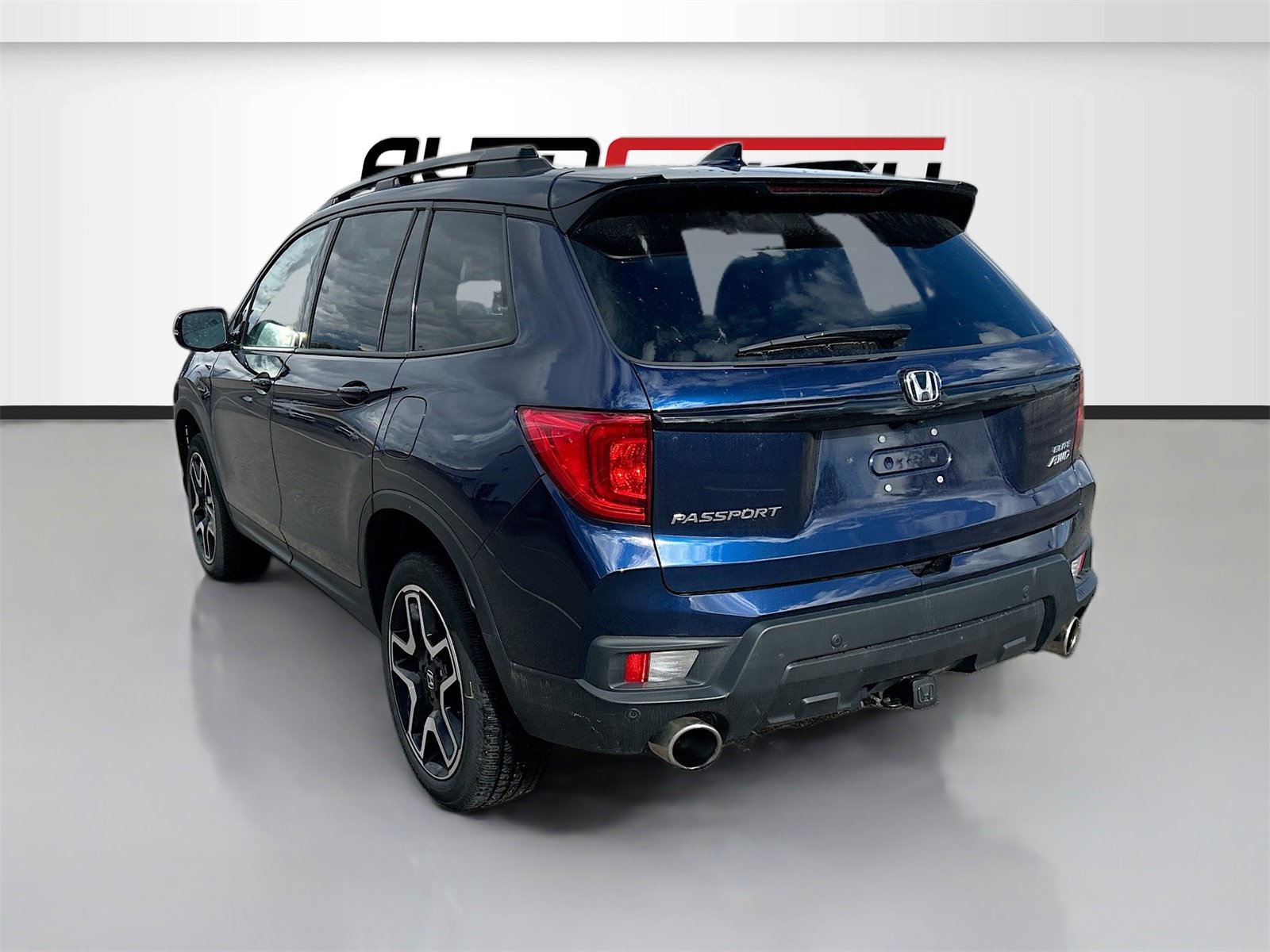 Used 2023 Honda Passport Elite image 5