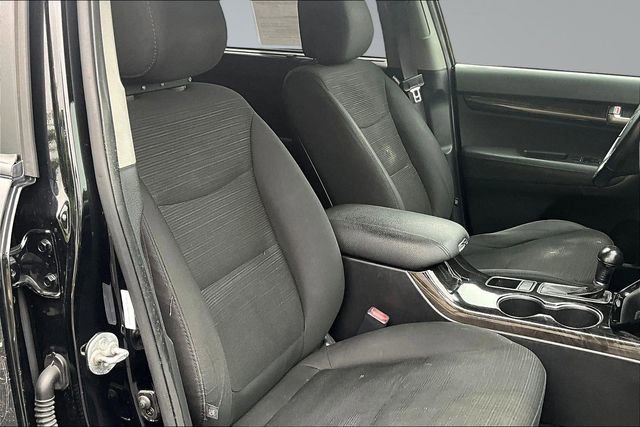Used 2014 Kia Sorento LX AWD/4WD image 26