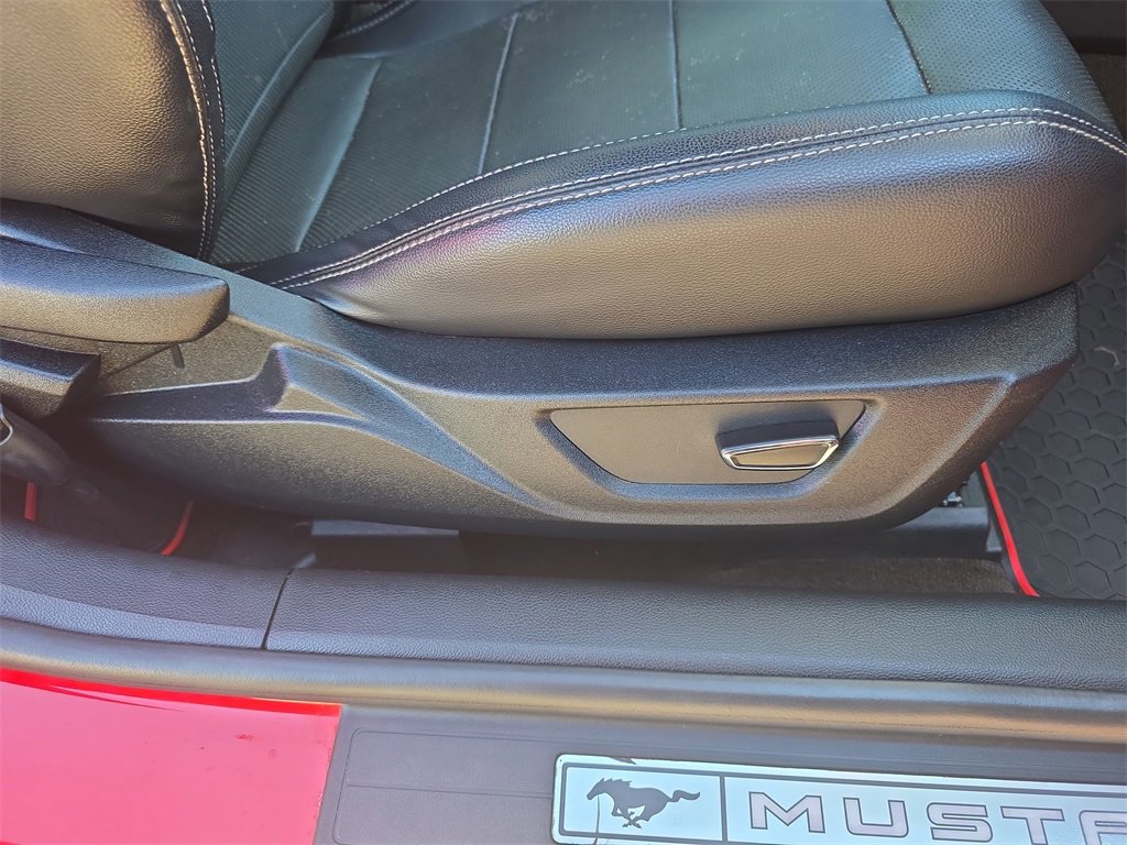 Used 2019 Ford Mustang GT Premium image 34