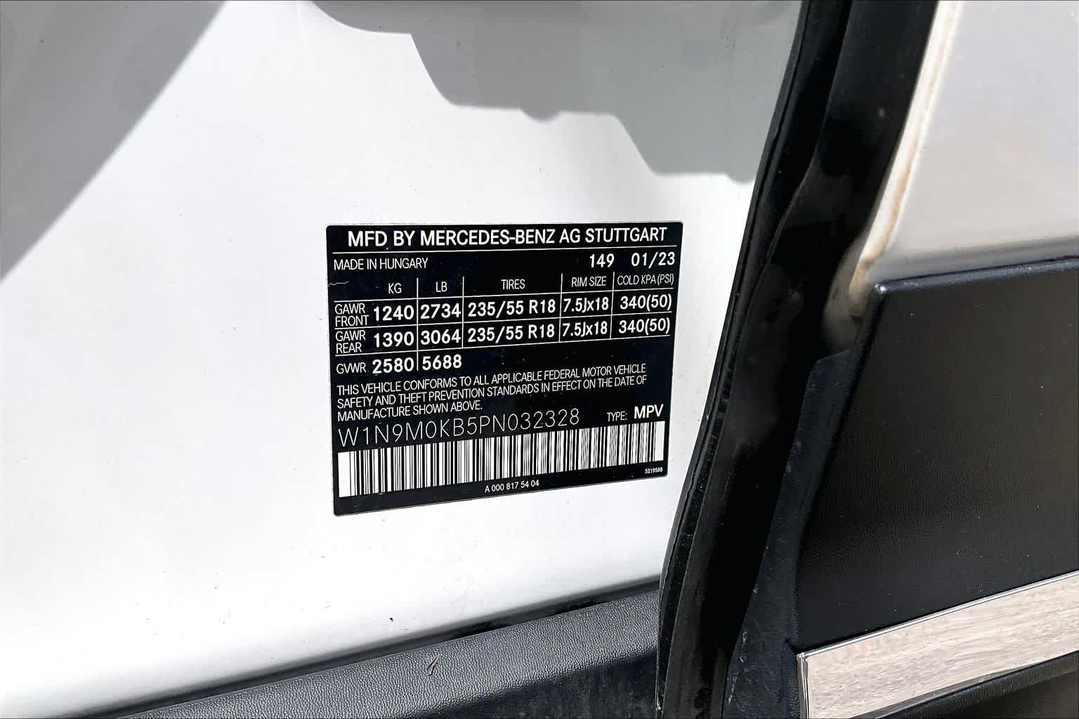 Certified 2023 Mercedes-Benz EQB 300 4MATIC w/ Exclusive Package image 37