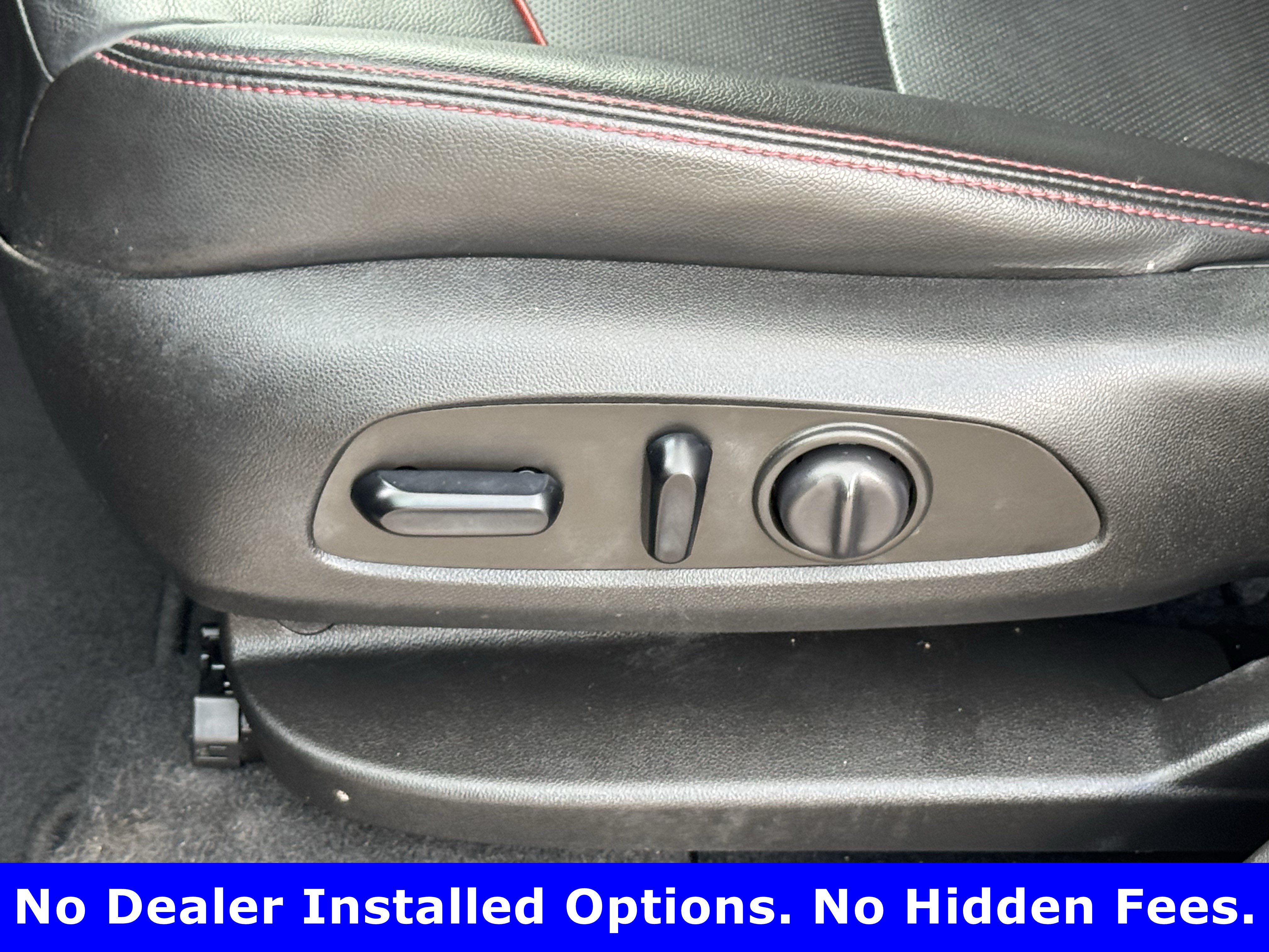 Used 2022 Chevrolet Equinox RS w/ RS Leather Package FWD image 24