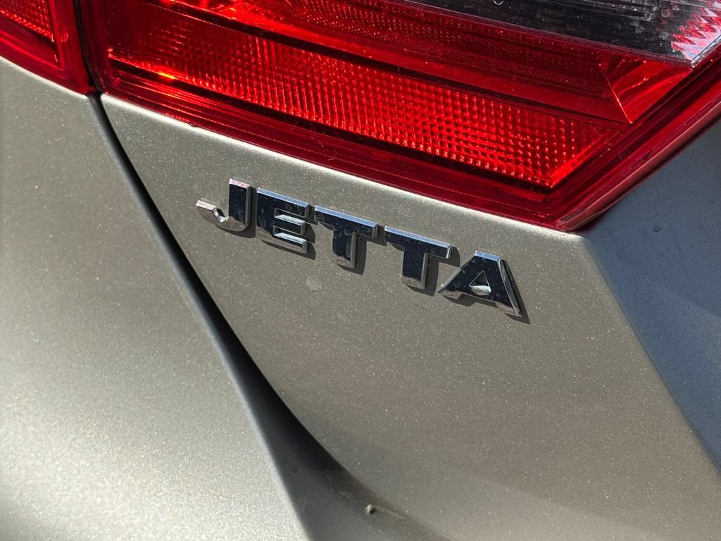 Used 2012 Volkswagen Jetta SE FWD image 7