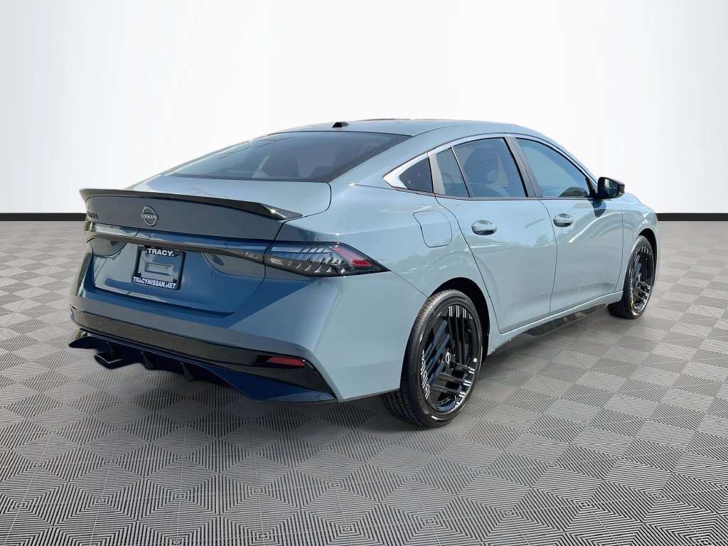 New 2027 Nissan Sentra SR FWD image 7