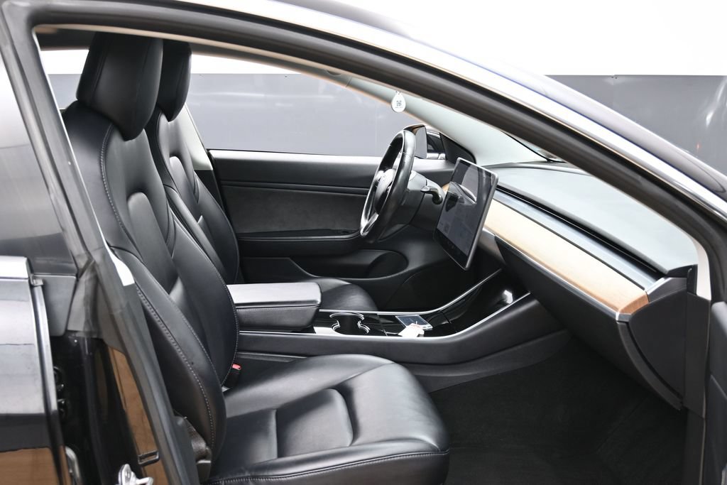 Used 2018 Tesla Model 3 Long Range RWD image 12