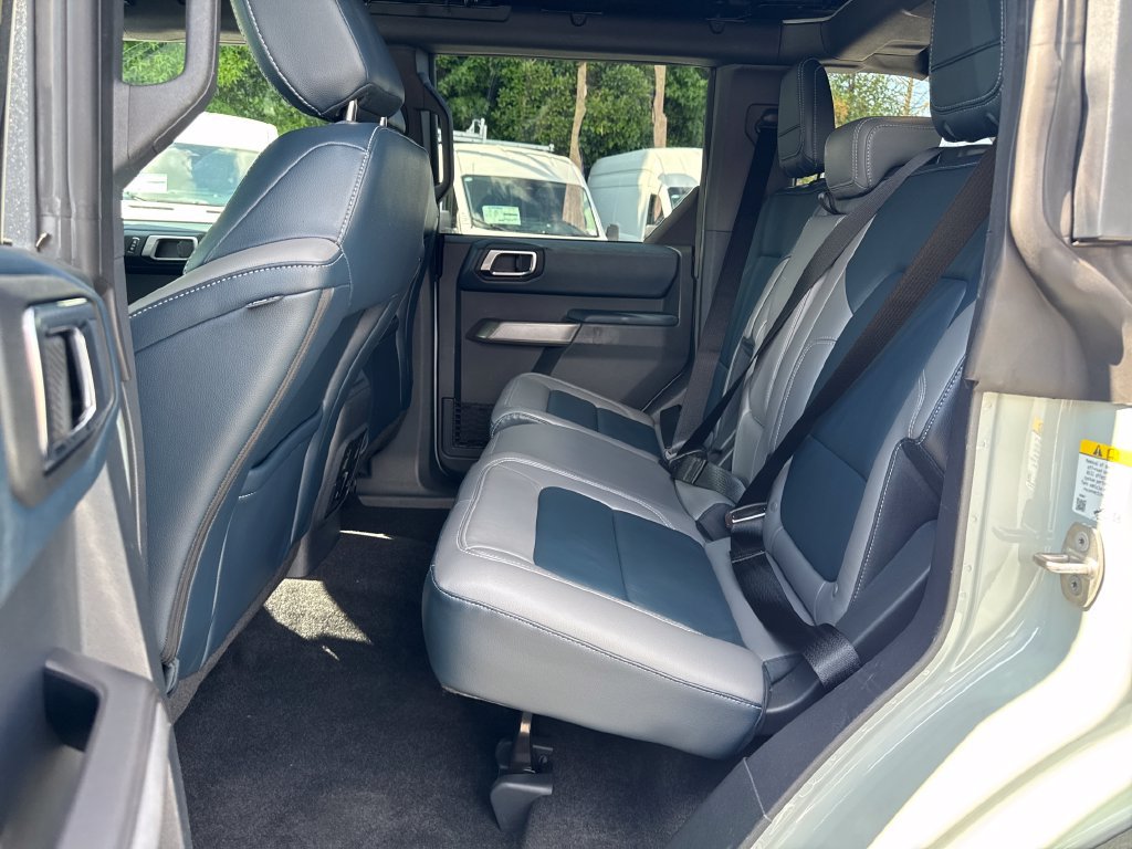 Used 2021 Ford Bronco First Edition AWD/4WD image 28