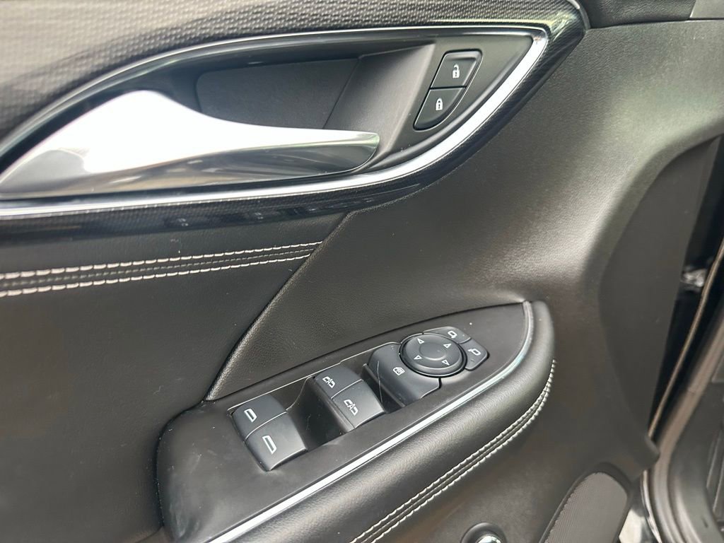 Used 2022 Buick Envision Preferred image 11