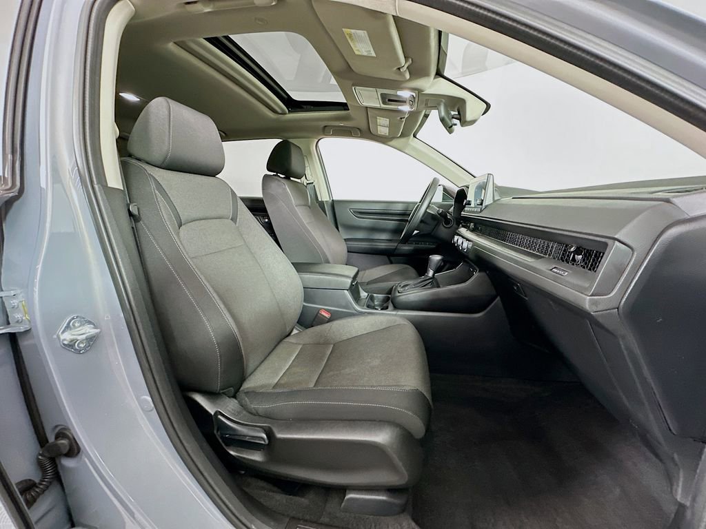 Used 2025 Honda CR-V EX image 29