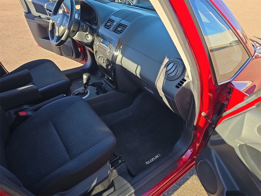Used 2013 Suzuki SX4 LE image 10