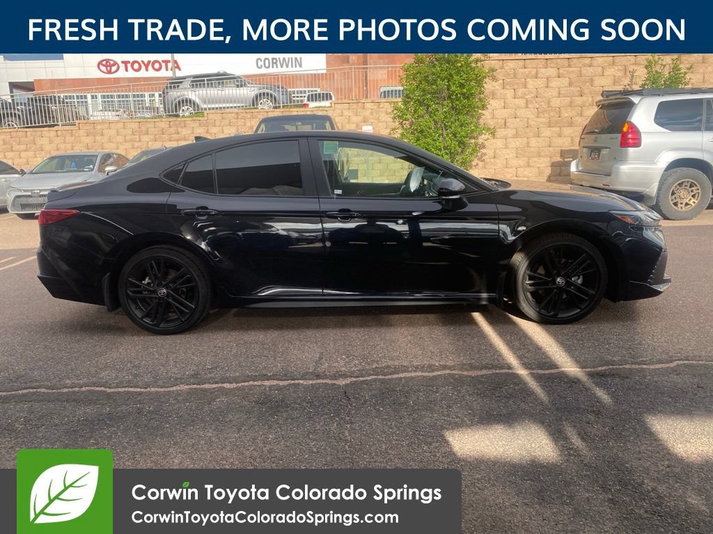 Used 2026 Toyota Camry Hybrid FWD image 9