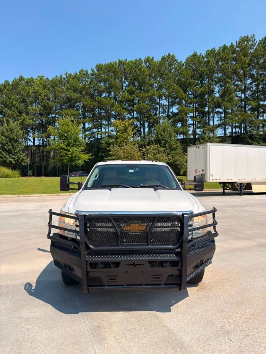 Used 2014 Chevrolet Silverado 3500 LTZ w/ LTZ Plus Package AWD/4WD image 2