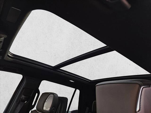 Used 2025 GMC Yukon Denali Ultimate w/ LPO, Floor Liner Package AWD/4WD image 13