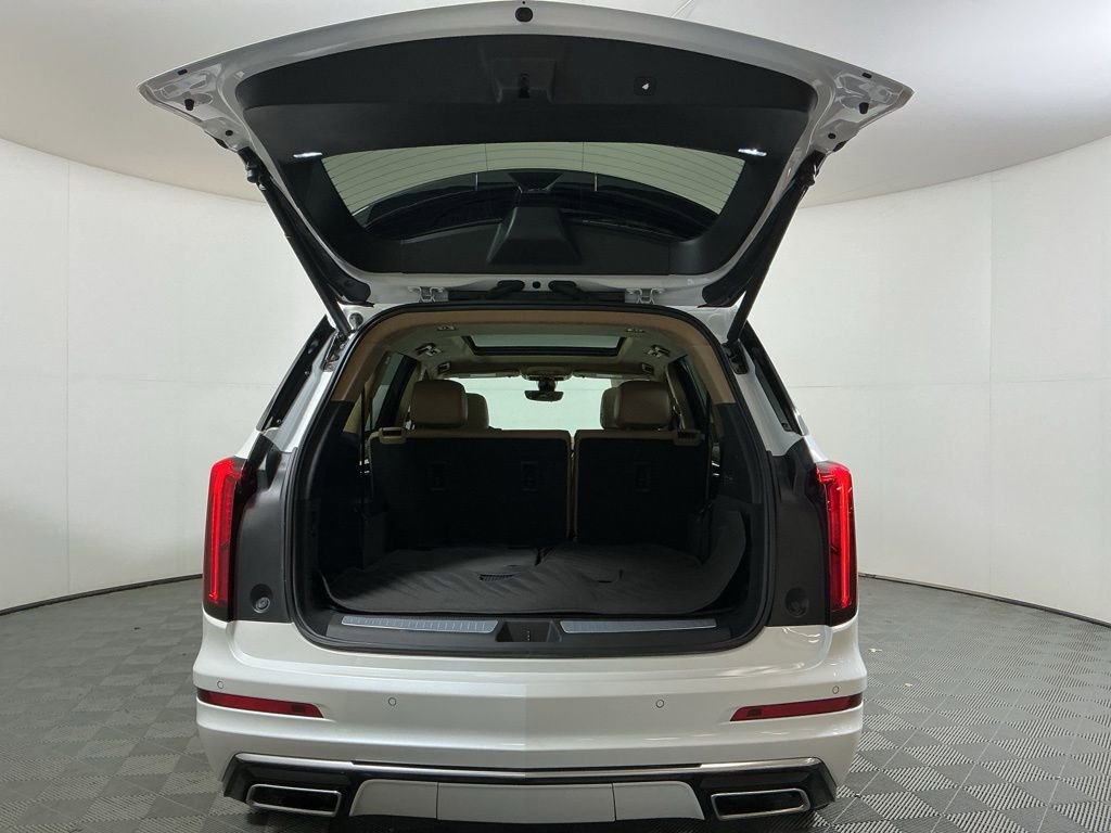 Used 2021 Cadillac XT6 Premium Luxury w/ Platinum Package image 27