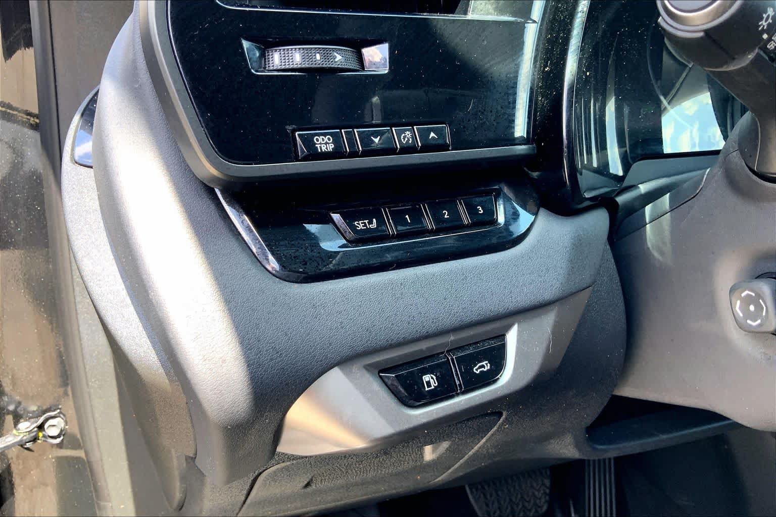 Used 2024 Lexus RX 350h w/ Accessory Package (Z1) AWD/4WD image 31
