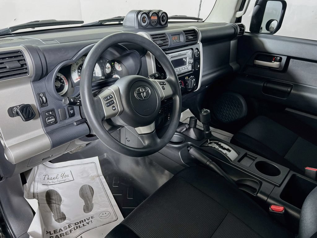 Used 2014 Toyota FJ Cruiser 4WD w/ Convenience Package image 9