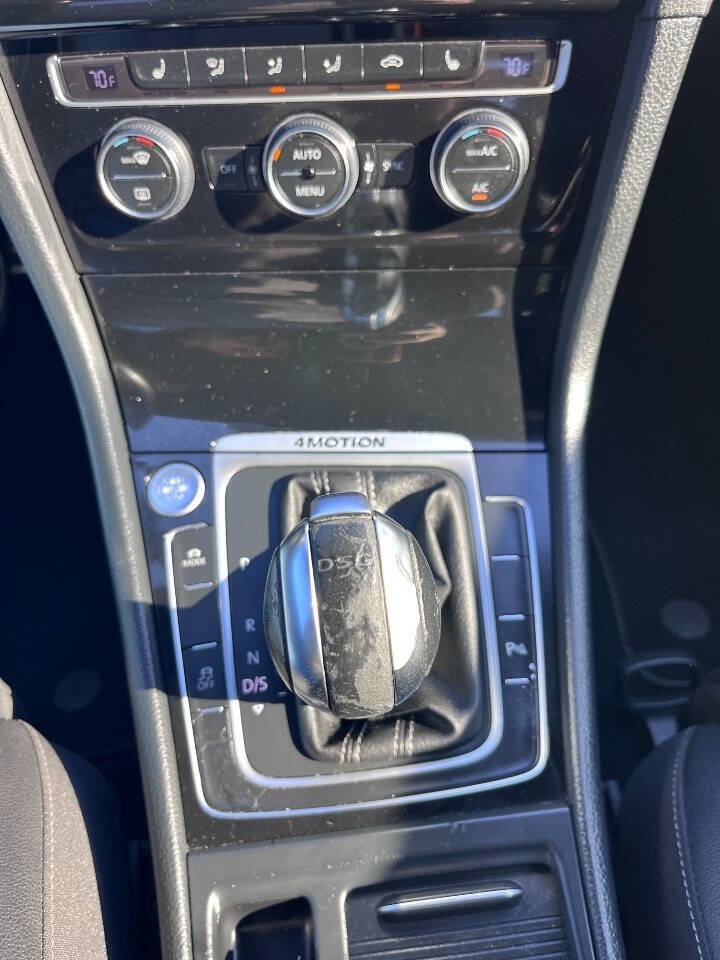 Used 2015 Volkswagen Golf R 4-Door image 33