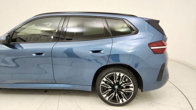 Used 2025 BMW X3 xDrive30i w/ Premium Package image 10