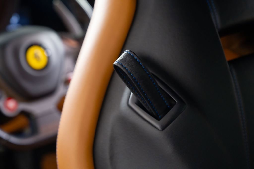 Used 2018 Ferrari 488 GTB RWD image 39
