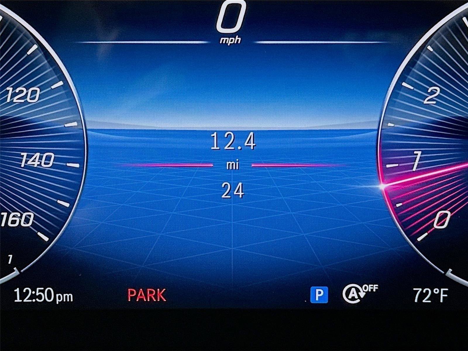 Used 2026 Mercedes-Benz GLB 250 4MATIC image 15