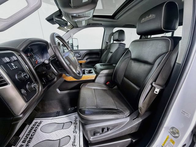 Used 2019 Chevrolet Silverado 3500 High Country AWD/4WD image 22